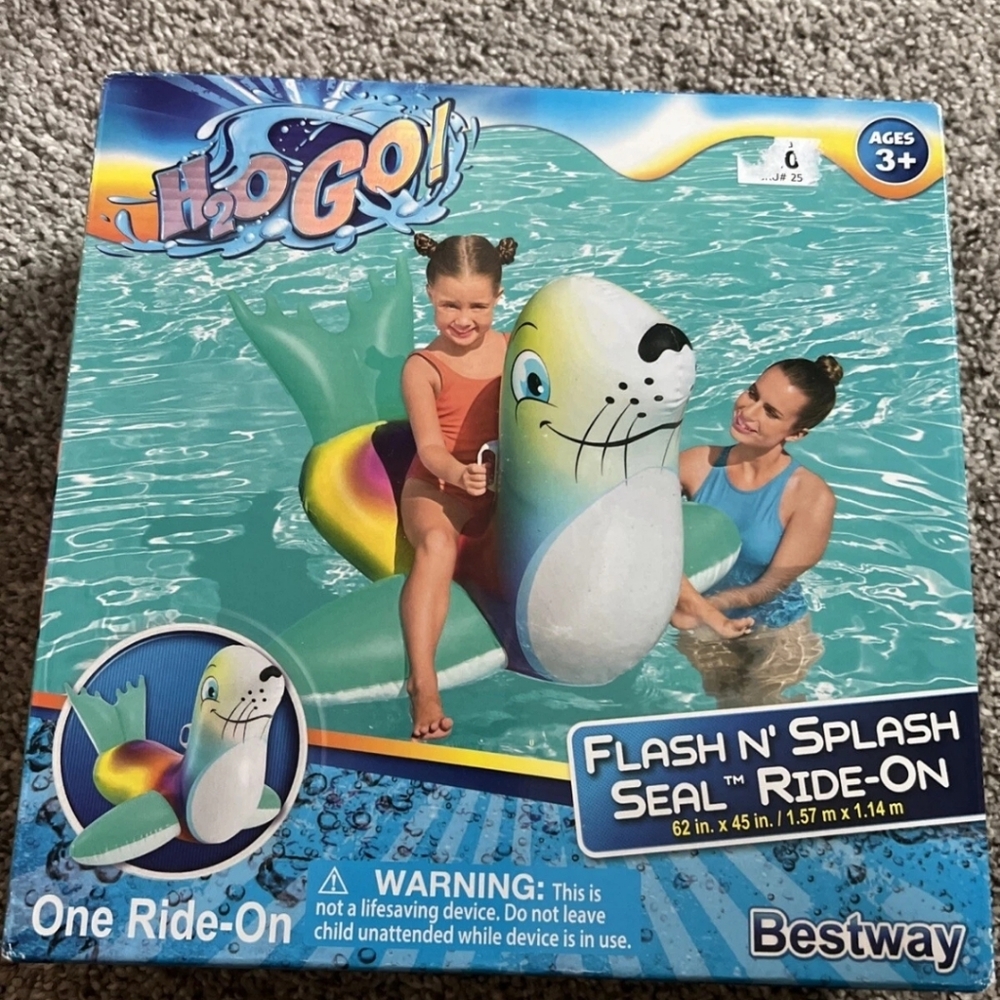 Flash N' Splash Seal Ride-On - Multicolor